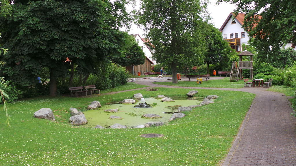 Rhoenblick Landhotel - Restaurant - Countrypub Petersberg  Bagian luar foto