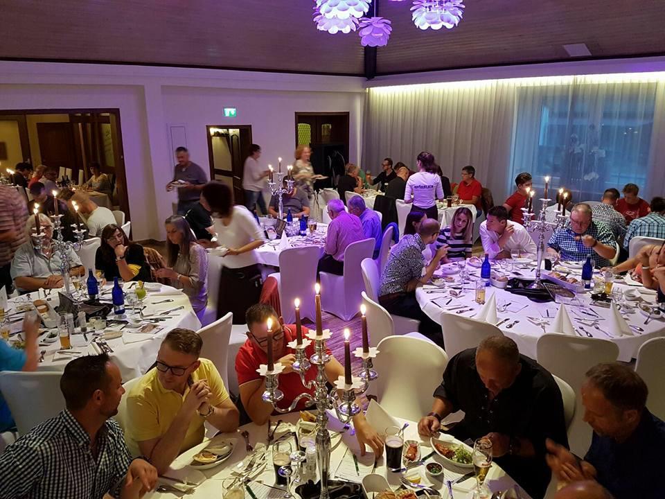 Rhoenblick Landhotel - Restaurant - Countrypub Petersberg  Bagian luar foto